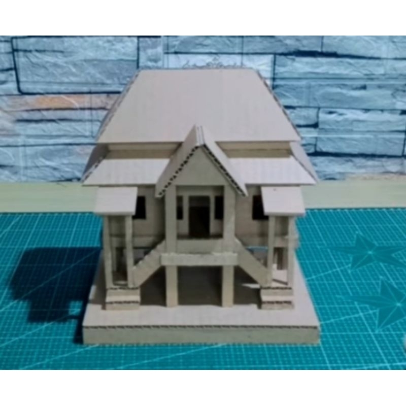 

Prakarya Rumah Adat Lampung dari kardus