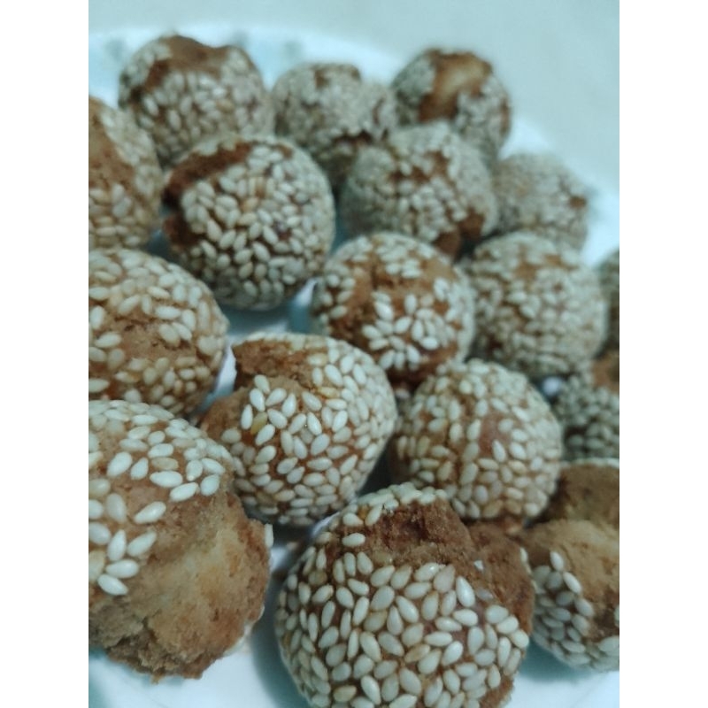 

Onde-Onde kering mantul, lezat gurih renyah