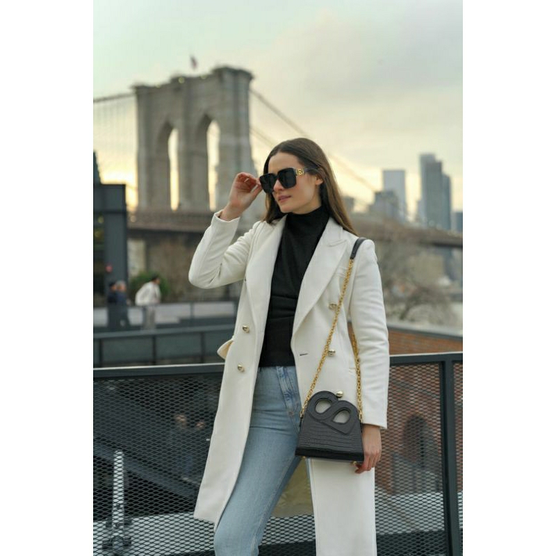 Hold Me Bag Buttonscarves