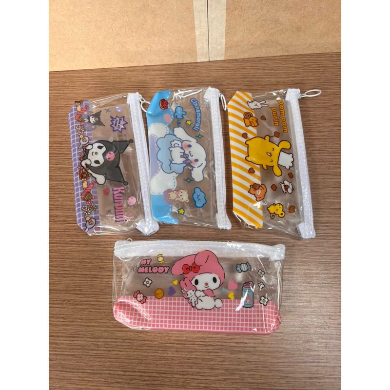 

kotak pensil karakter bening Raedy Stock