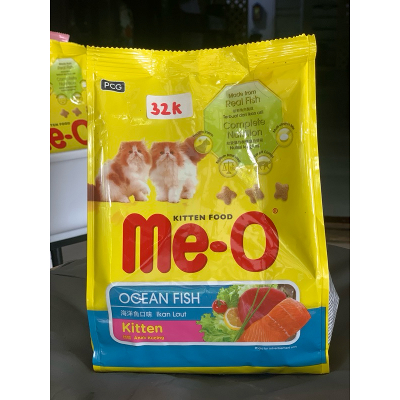 Meo kitten makanan kucing
