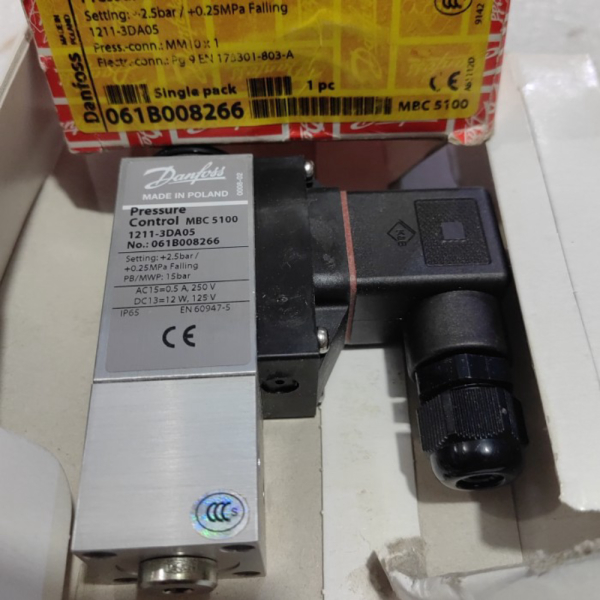 

Dijual Danfoss 061B008266 MBC 5100 Pressure Transmitter MBC5100 25Bar Limited