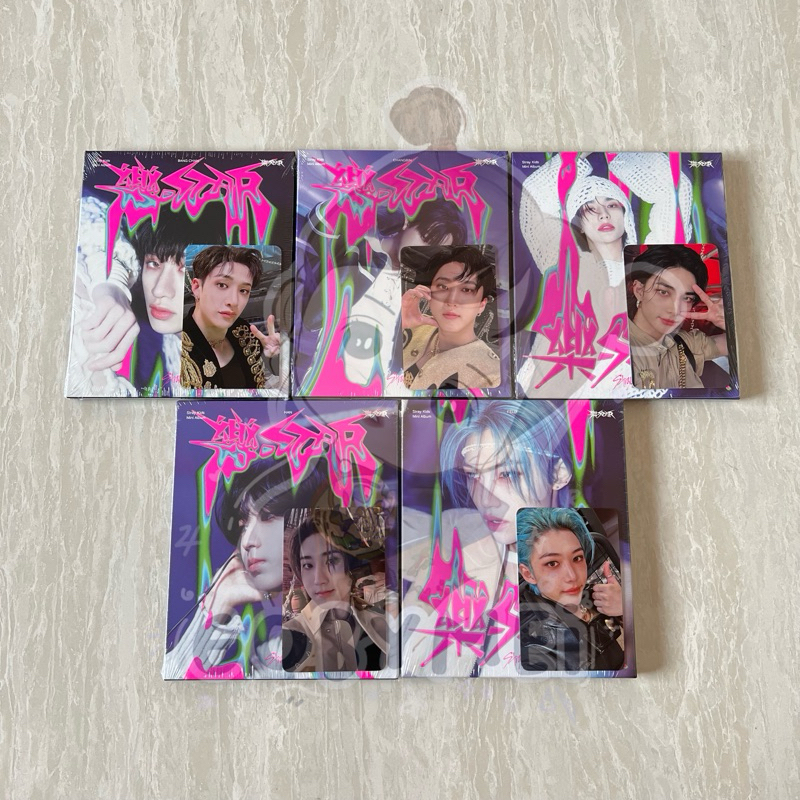 Ready Stock Album Stray Kids ROCK STAR Postcard Ver Muplant Bangchan Changbin Hyunjin Han Felix