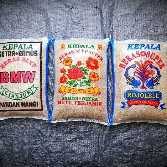 

Kode IVT991 BERAS BUNGA / ROJOLELE / BMW - 20 LT - BERAS PUTIH - SUPER SETRA RAMOS