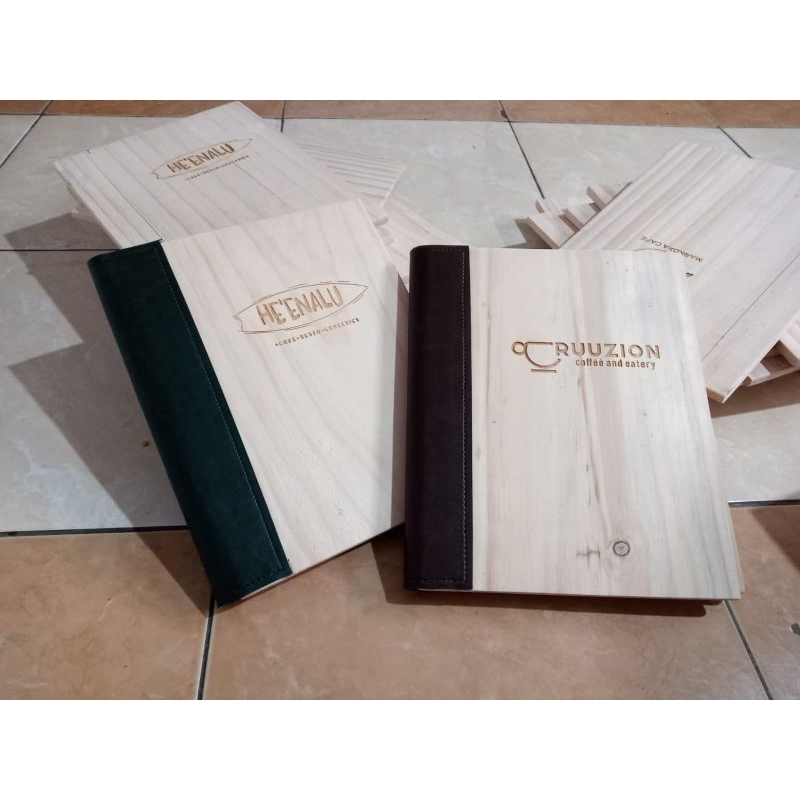cover buku menu bahan kayu