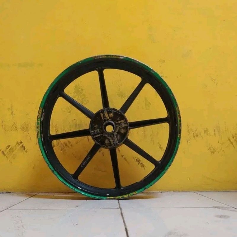 Velg belakang palang 8 For yamaha cabutan Jupiter Cw Vega lama PNP JupiterZ Tromol Kecil