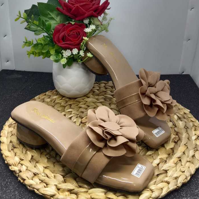 Sandal Wanita Flowies Sandal Korean Model Slip Bunga Cantik Hak Bulat BCK-08