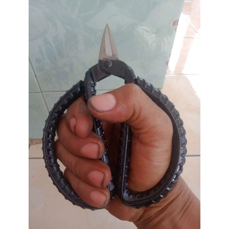 

gunting kodok, gunting patri pengrajin emas dan perak