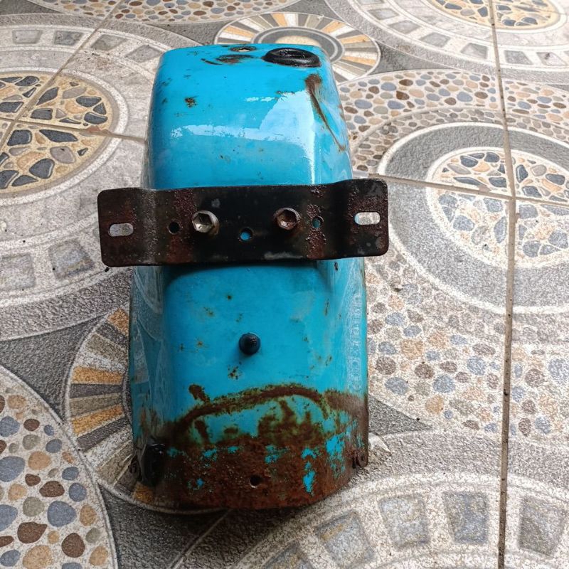 spakbor belakang besi suzuki bravo rc100