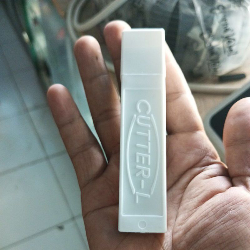

ISI ULANG REFILL CUTTER PEMOTONG KATER BESAR JOYKO L150