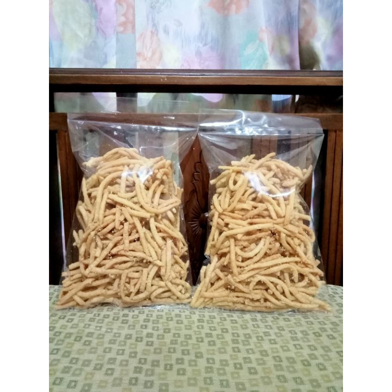 

CHEESTICK KEJU CHEESE STICK KEJU CHEEZTIK KEJU STIK KEJU EDAM BELANDA HOMEMADE TANPA PENGAWET