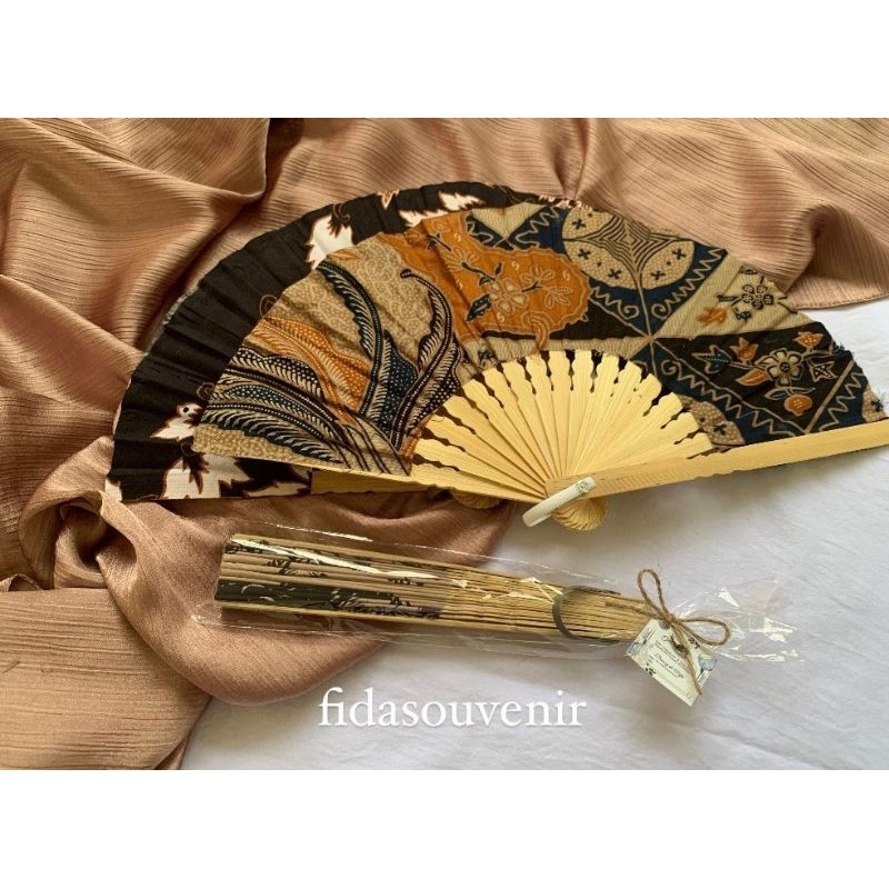 SOVENIR PERNIKAHAN KIPAS BATIK UKURAN 21CM