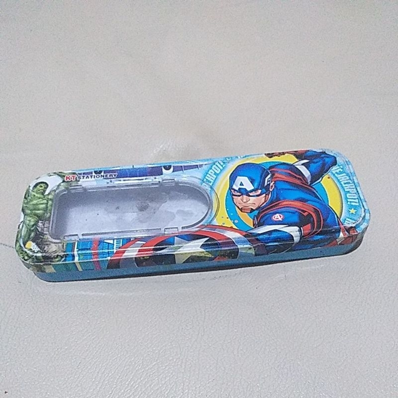 

TEMPAT PENCIL MOTIF KAPTEN AMERIKA