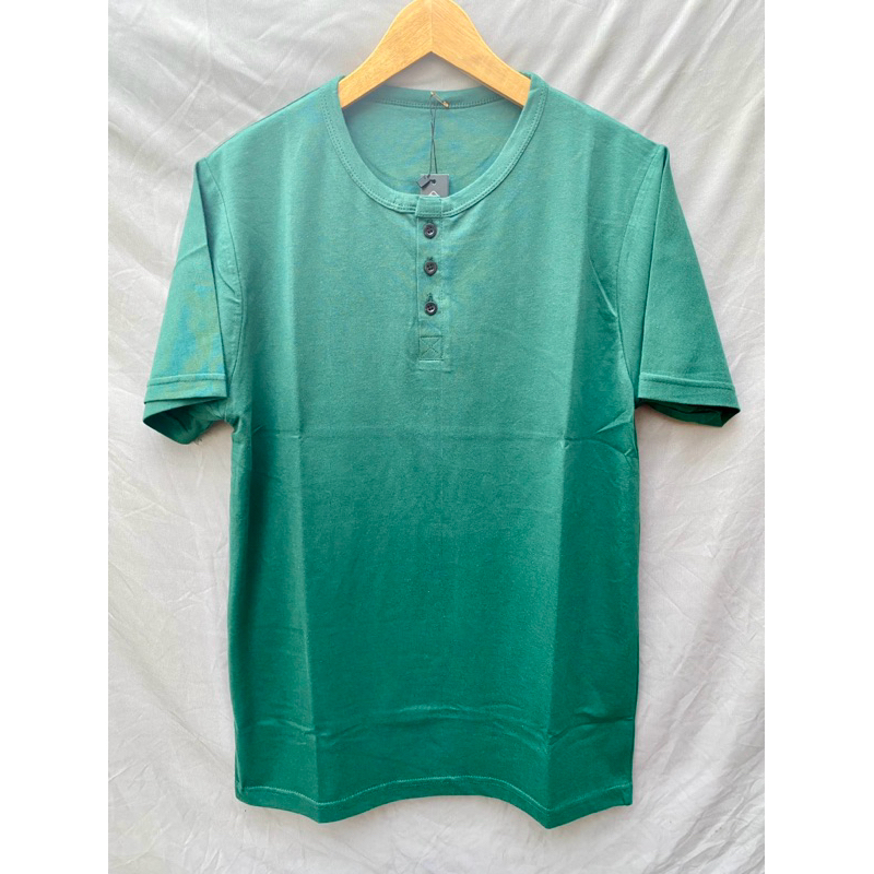 kaos // kaos polos pria // kaos polos kancing // baju kaos polos pria // kaos pria