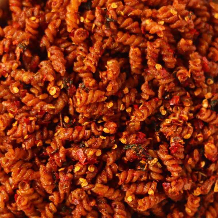 

Re4dy sto0ck Makaroni spiral Extra pedas Daun jeruk & Balado isi 1kg/1000 gram [62]