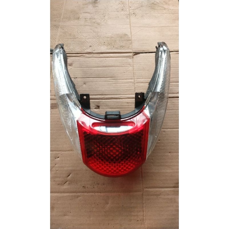stop lamp/ lampu belakang vario 110 karbu/fi original