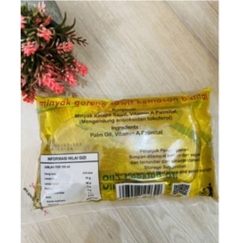 

PAKET MURAH MINYAK GORENG BANTAL 3LITER (wajib eksp ANTERAJA)