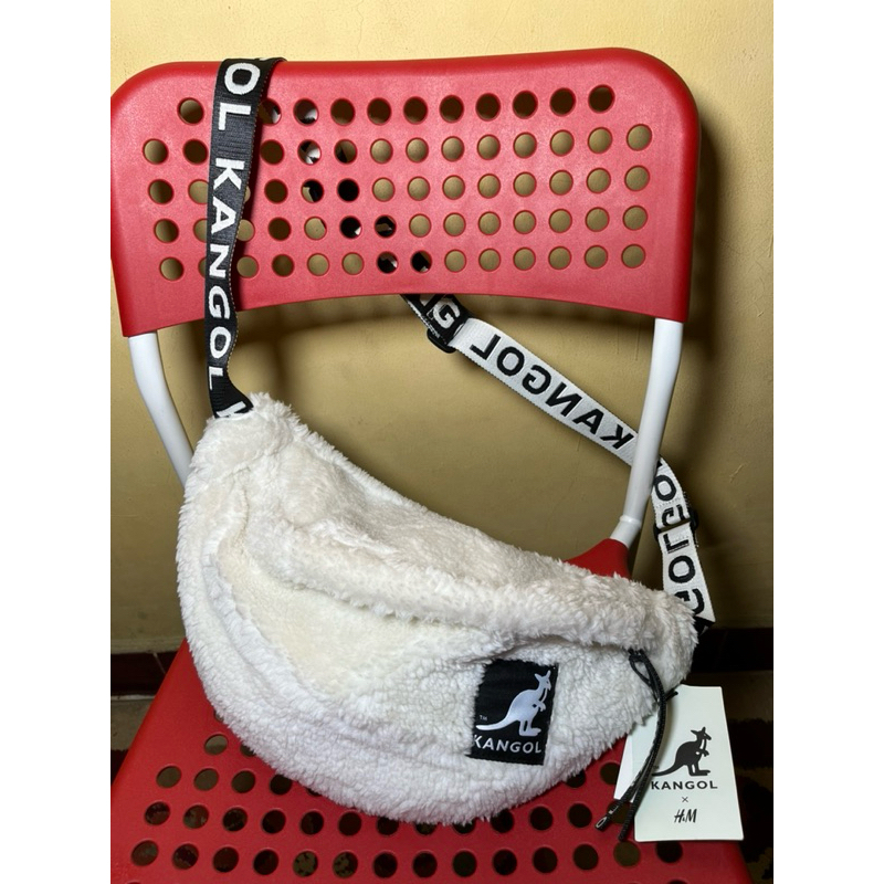 H&M x KANGOL / tas waistbag / tas pinggang / tas baru / tas murah / tas preloved