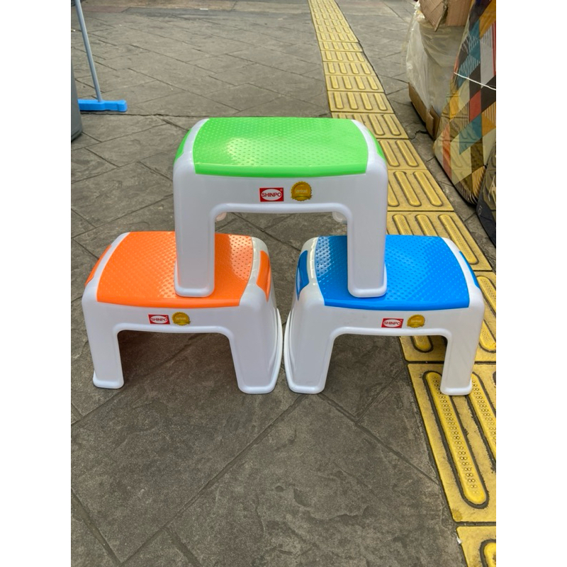 SHINPO - Bangku Jongkok / Bangku Jengkok / Bangku Plastik Shinpo Amando SIP 190