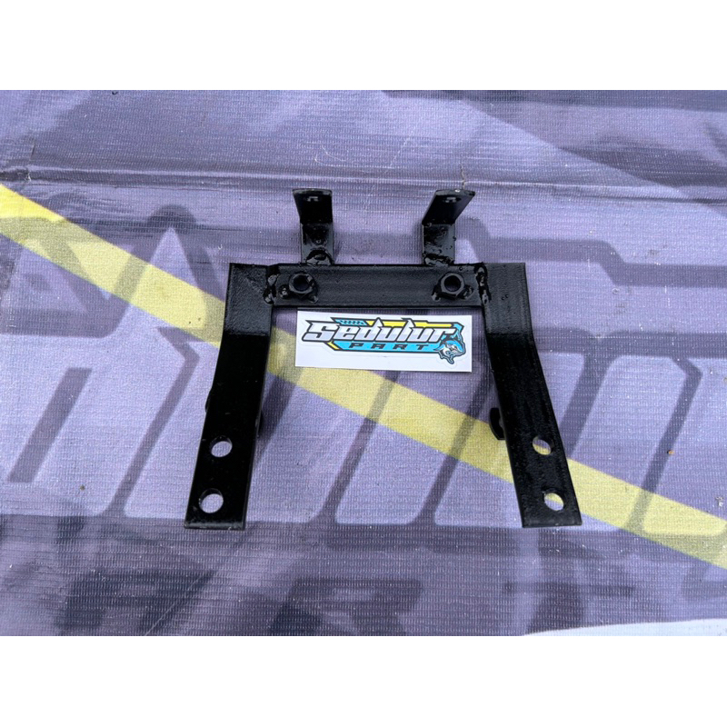 BREKET DUDUKAN LAMPU STOP BELAKANG TAIL LAMP YAMAHA RX Z BARU RXZ CATALYZER