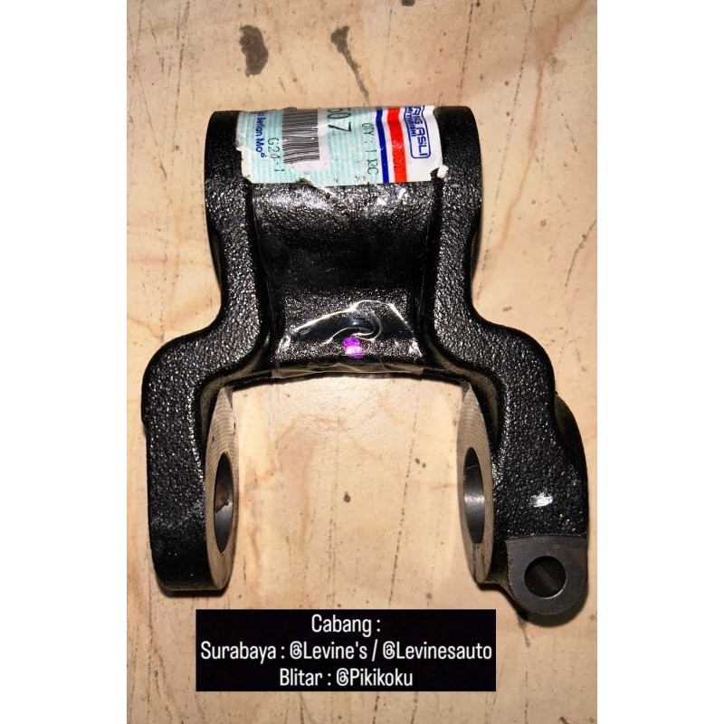 anting per canter original MC114507 / spring shackle colt diesel / shackel per canter / ayunan per c