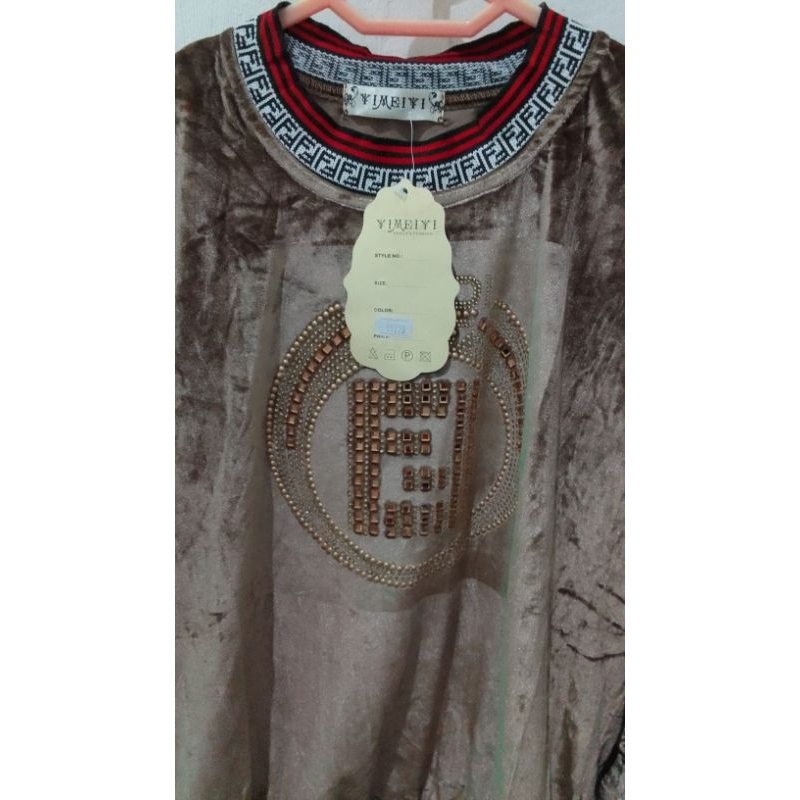 atasan bludru velvet