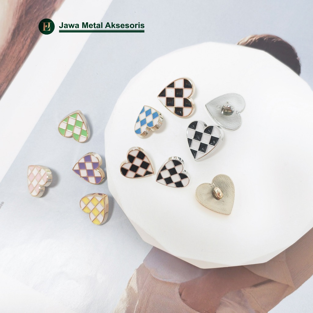 Jawa Plastic Button Kancing Catur Hati Love 17mm 21mm Cantik Unik Lucu Imut Hias Cardigan Baju B202