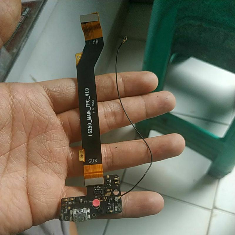 FLEKSIBLE BOARD CAS ANTENA BEKAS REDMI S2