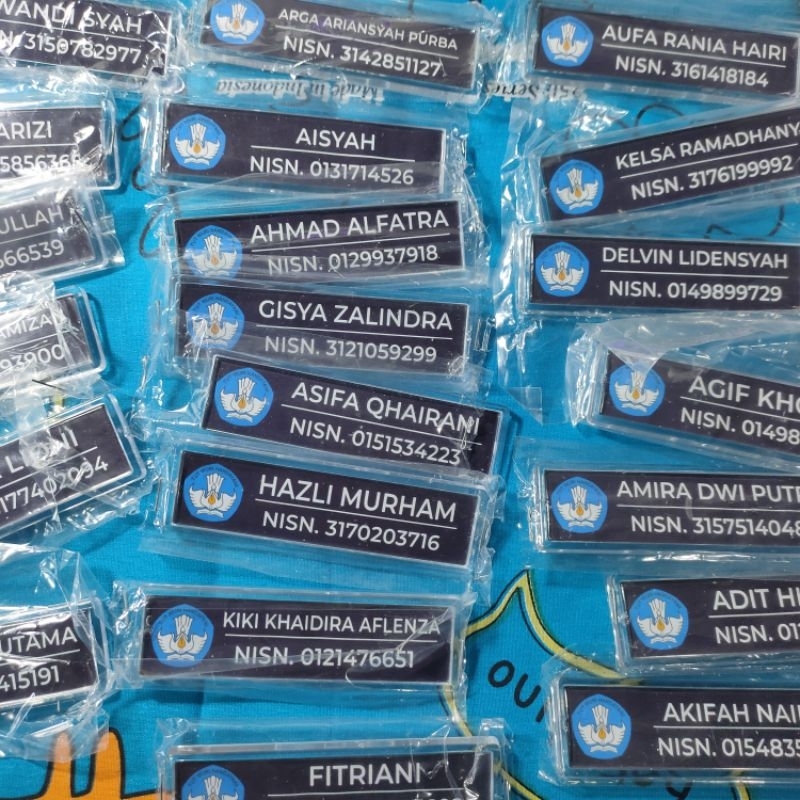 NAME TAG KARYAWAN / MAHASISWA/ SISWA / PNS / ASN ~ PIN KOPRI MAGNET PENITI DADA BISA CUSTOM NAMA GRO