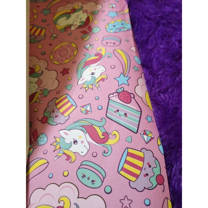 

Kertas kado lucu