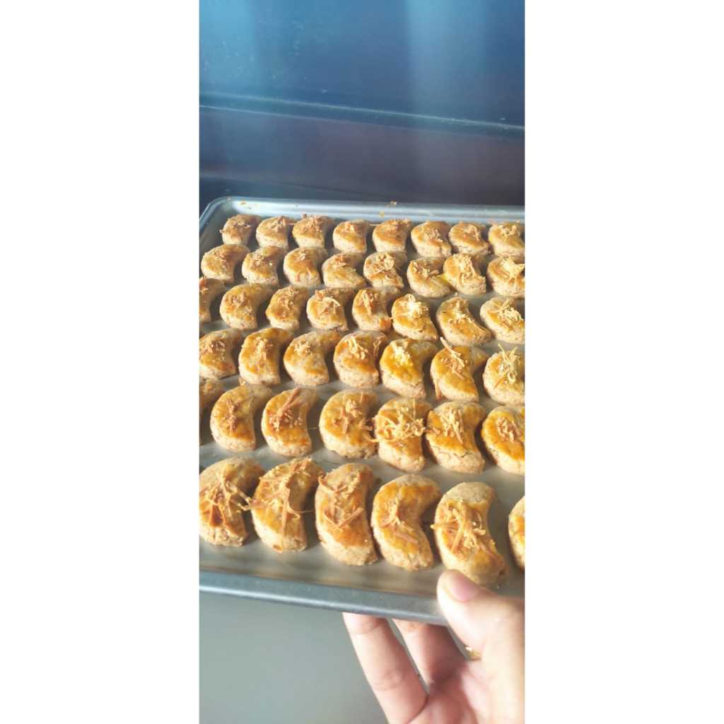 

kue kacang premium