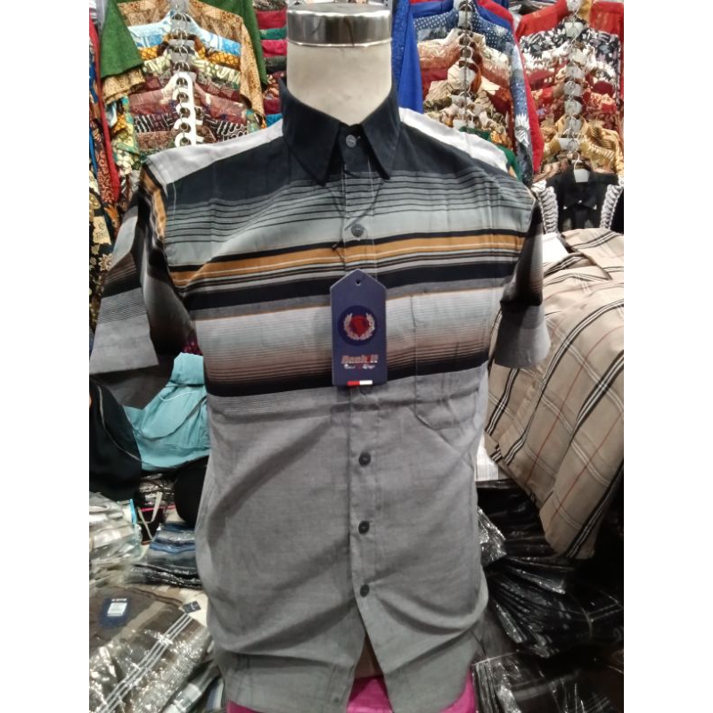 Kemeja Lengan Pendek Benhill