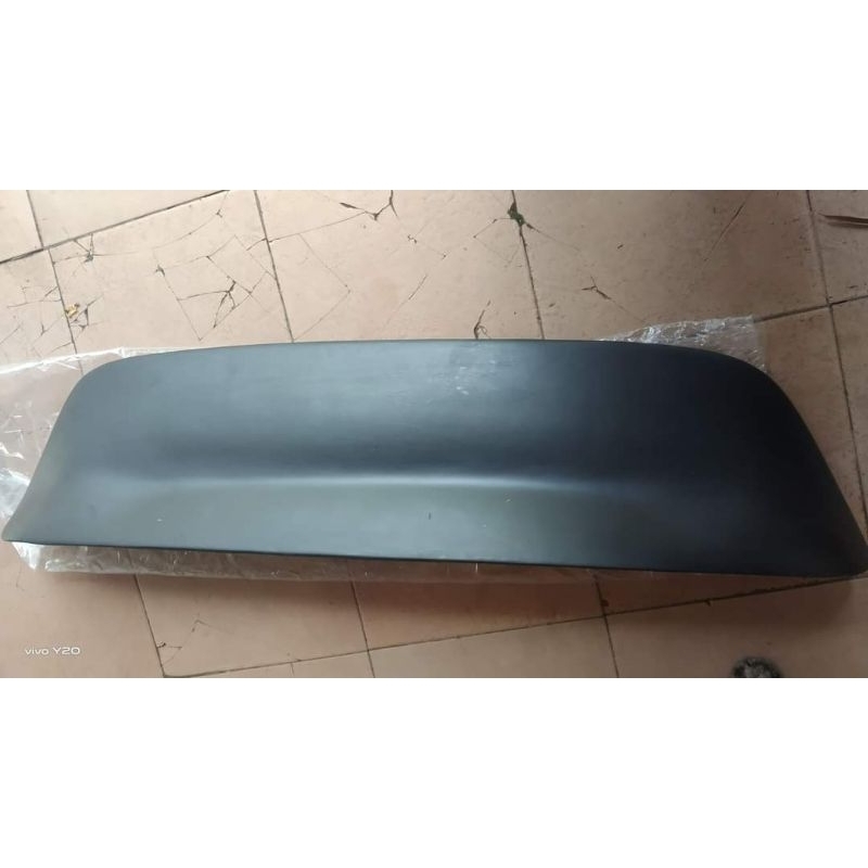 spoiler duckbill Calya Sigra hitam