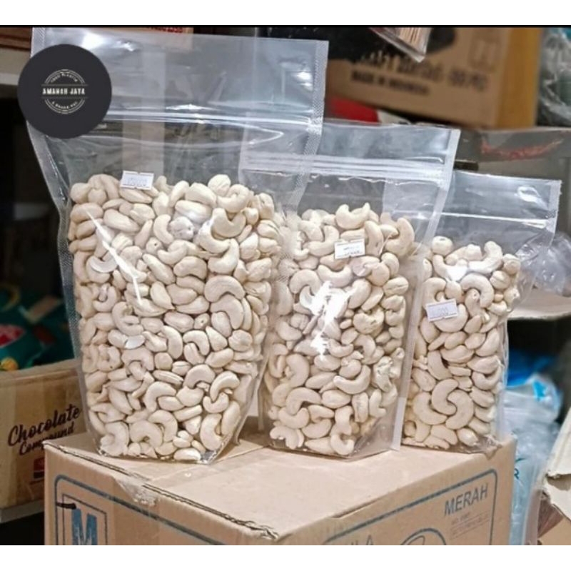 

Kacang Mede Mentah Super Utuh_250gram