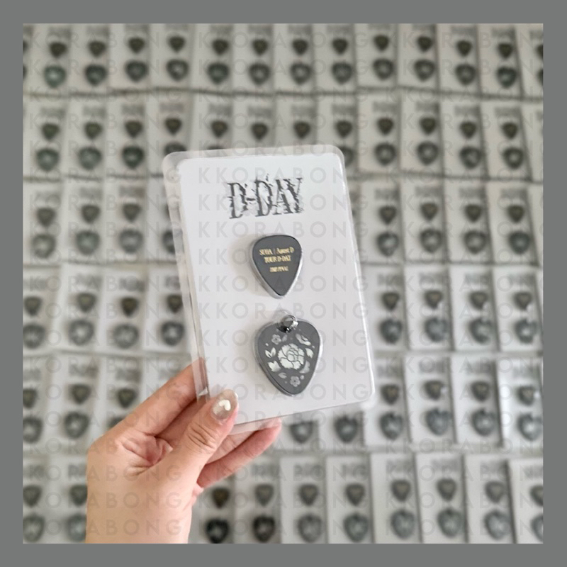 [READY] AGUST D’s Tour “D-DAY” Official Merch Guitar Pick