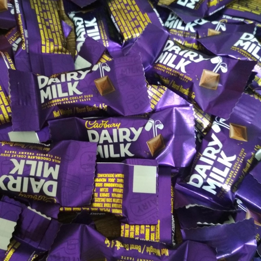

1 bks kecil - Cadbury Dairy Milk Chocolate coklat - cadbury mini