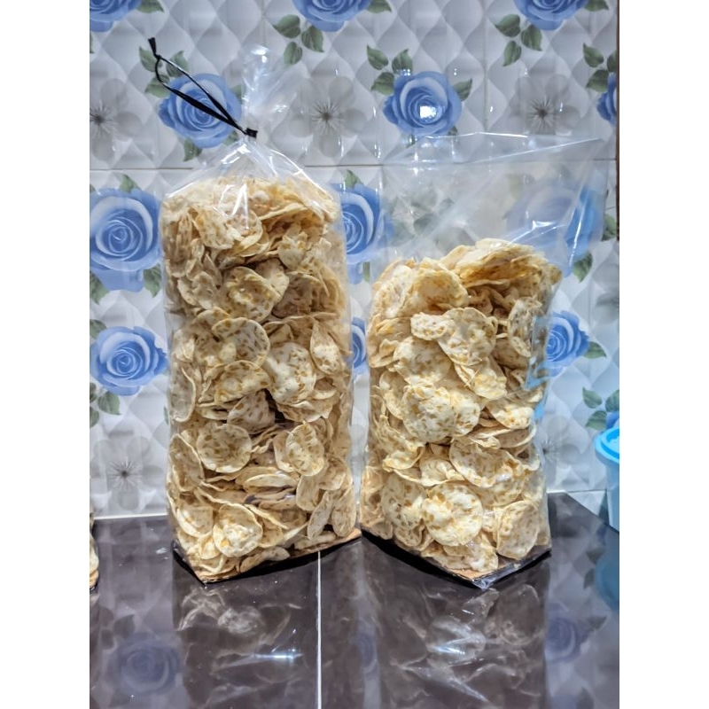 

KERIPIK TEMPE SAGU Krispy original homemade