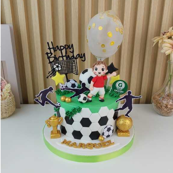 

CAKE TEMA SEPAK BOLA UK 15CM / KUE ULANG TAHUN CUSTOME