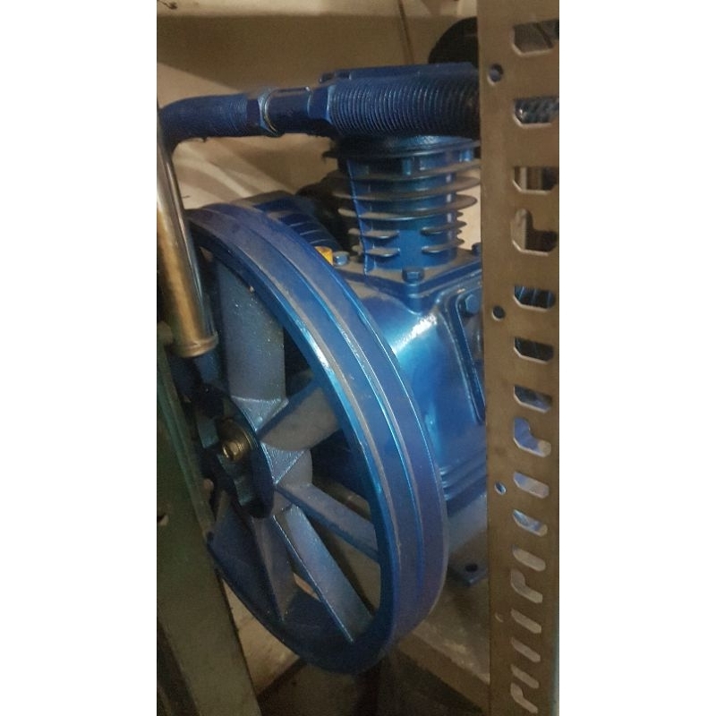 barepump atau kepala kompresor ibex 5hp 3 piston.