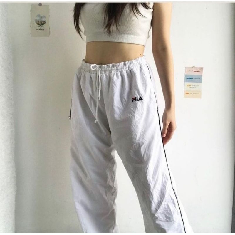 CELANA FILA PUTIH /CELANA TRAINING BRANDED