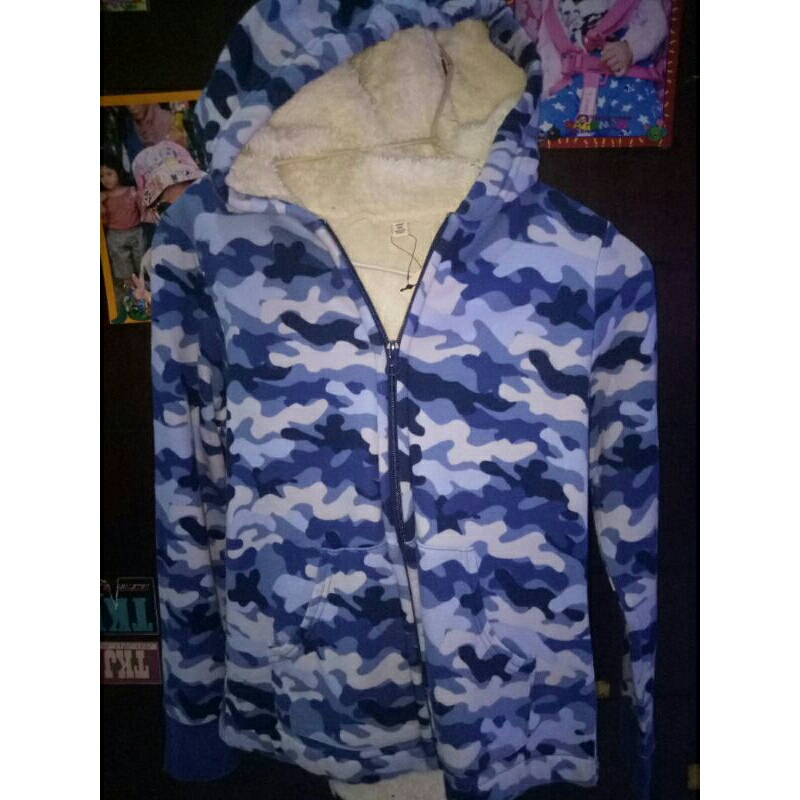 Preloved like new jaket anak uniqlo size 150