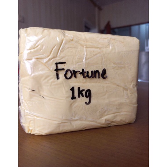 

R3adyst0ck Mentega Fortune Cream Repack 1 kg / Fortune Margarin 1kg / Mentega Kuning Fortune Termurah Terlaris [190]