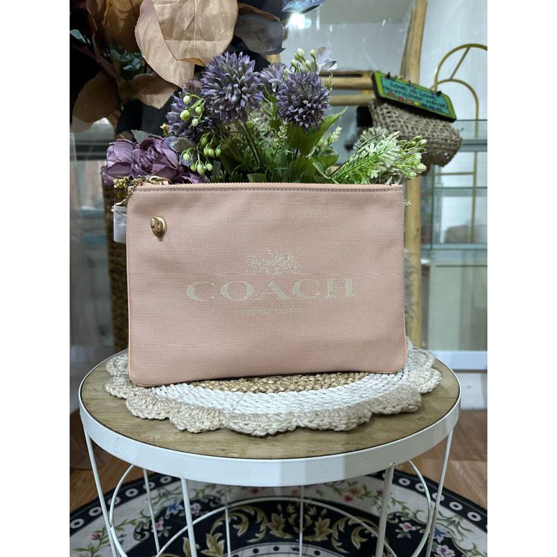 Pouch coach large corner zop wristlet in faded blush original 100%