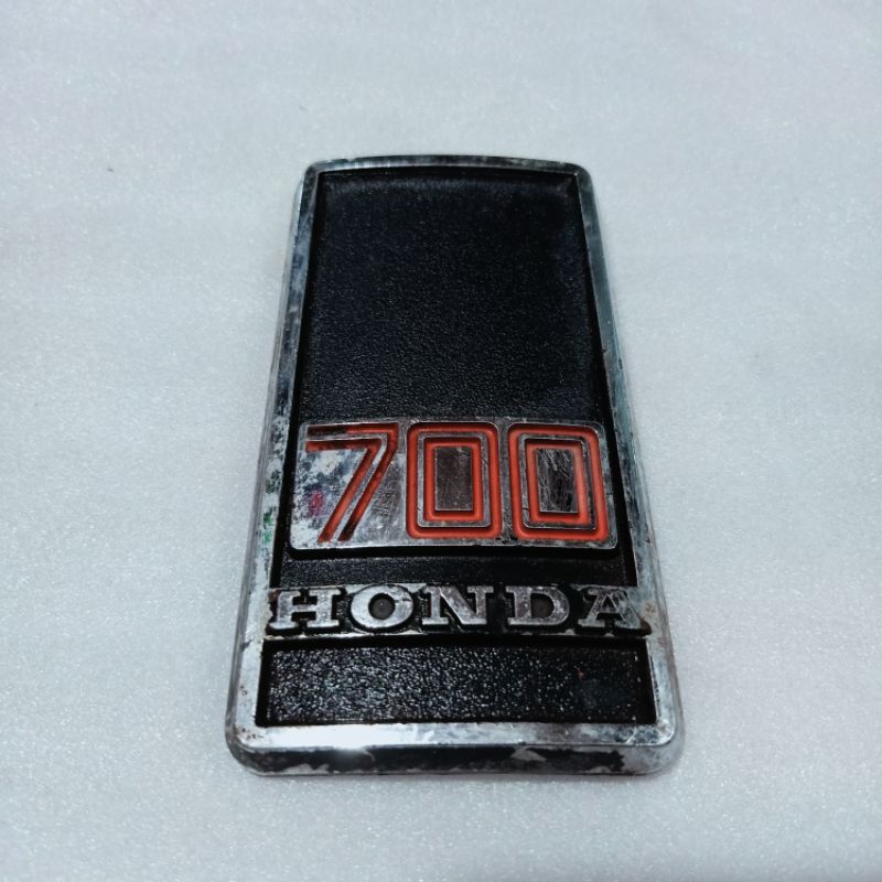 emblem logo tulisan dasi panel depan Honda Astrea supercup c700 c 700