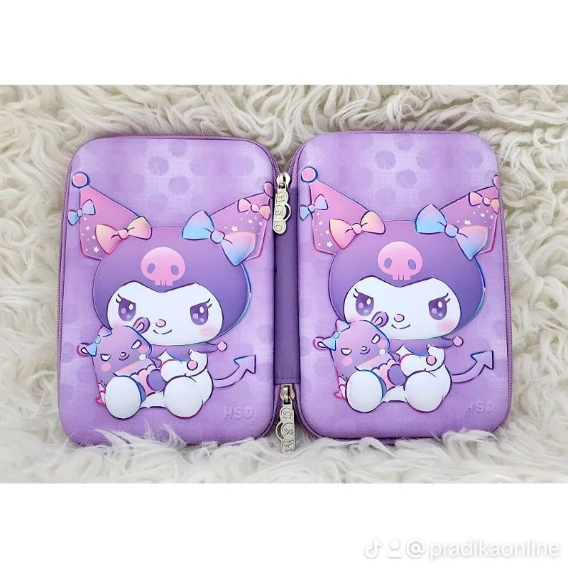 

KOTAK PENSIL 3D 2SISI TEMPAT PENSIL ANAK SEKOLAH MOTIF HELLO KITTY KUROMI CINAMOROLL MELOD