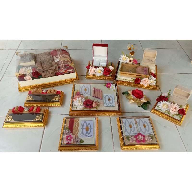 set seserahan tunangan nuansa merah peach