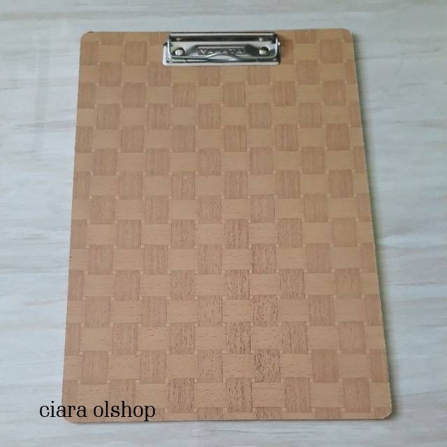 

CLIPBOARD KAYU F4 / PAPAN UJIAN / PAPAN JALAN / CLIP BOARD BIASA KAYU