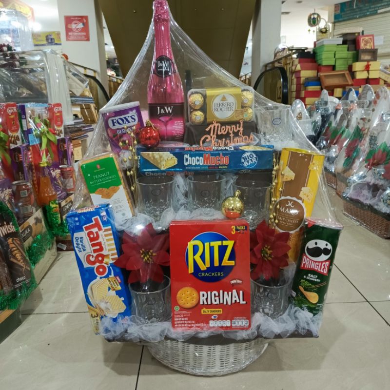 

PARCEL LEBARAN - NATAL - TAHUN BARU MIX PREMIUM - SNACK PECAH BELAH HOLAND BAKERY FORERO ROCHER