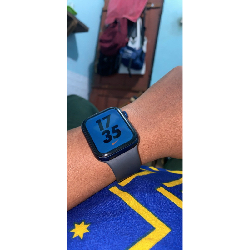 Apple Watch series 6 44mm