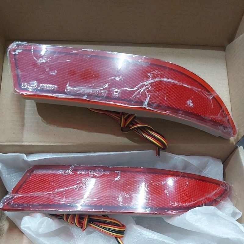 lampu bumper reflektor avanza atau lampu bumper belakang avanza